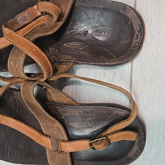 Chaco Women Bronze Thong Leather Sandals Flats shoes sz 7 - Picture 6 of 13